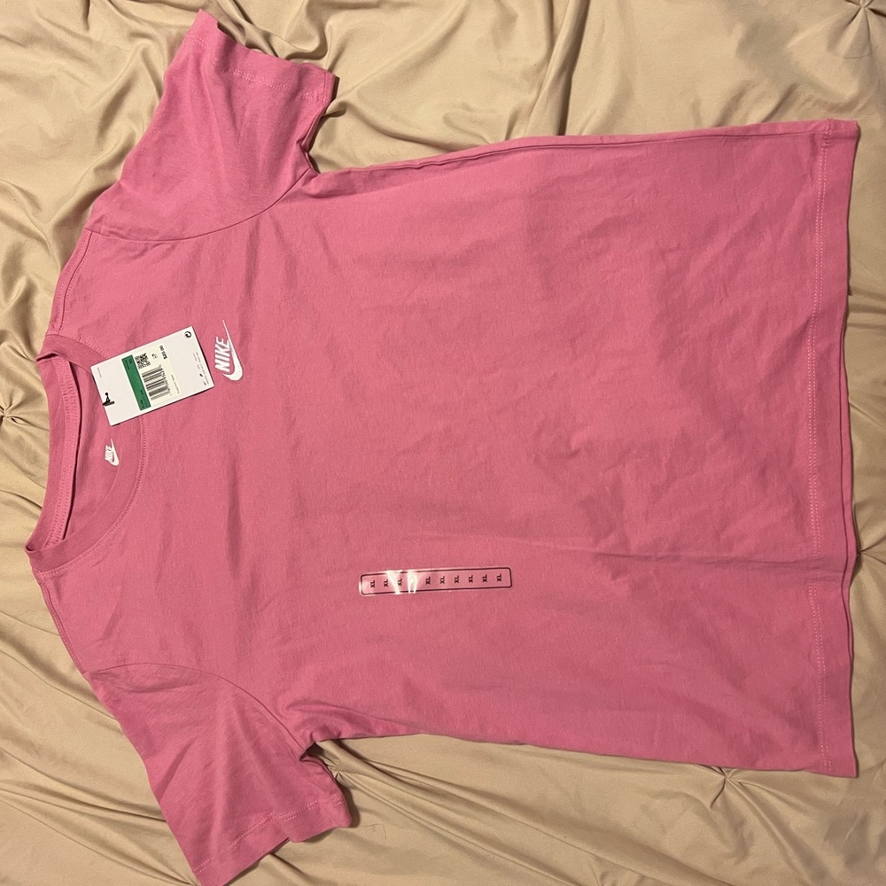 Nike Fuchsia Tee with Logo